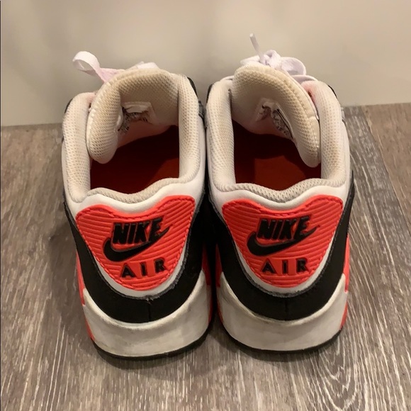 Nike boys size 4.5 - Picture 3 of 6